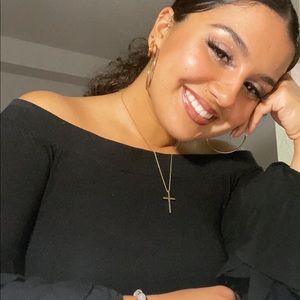 Meet your Posher, Ilyana ☀️🌱